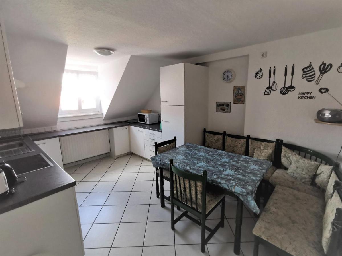 Hotel-Pension Zum Hirsch Hattersheim am Main المظهر الخارجي الصورة