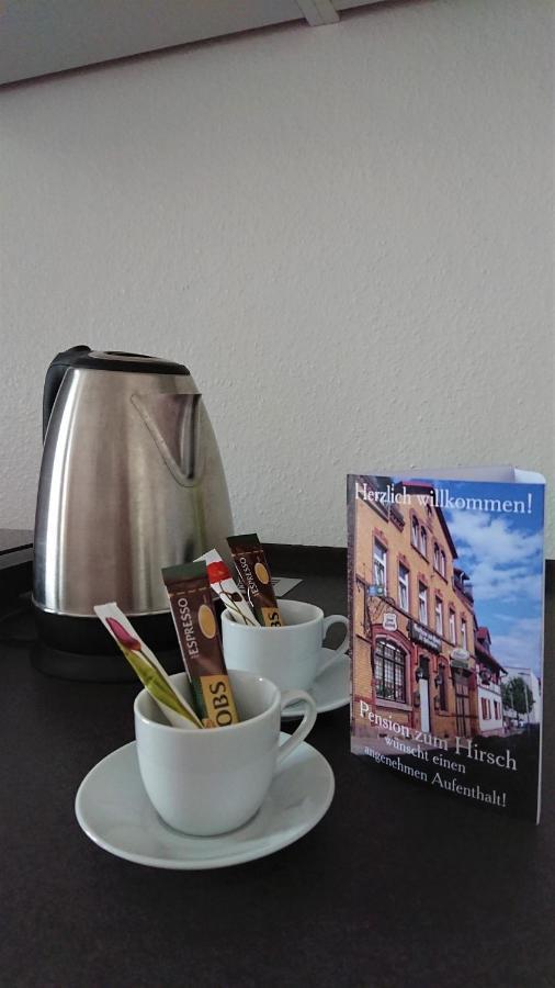 Hotel-Pension Zum Hirsch Hattersheim am Main المظهر الخارجي الصورة