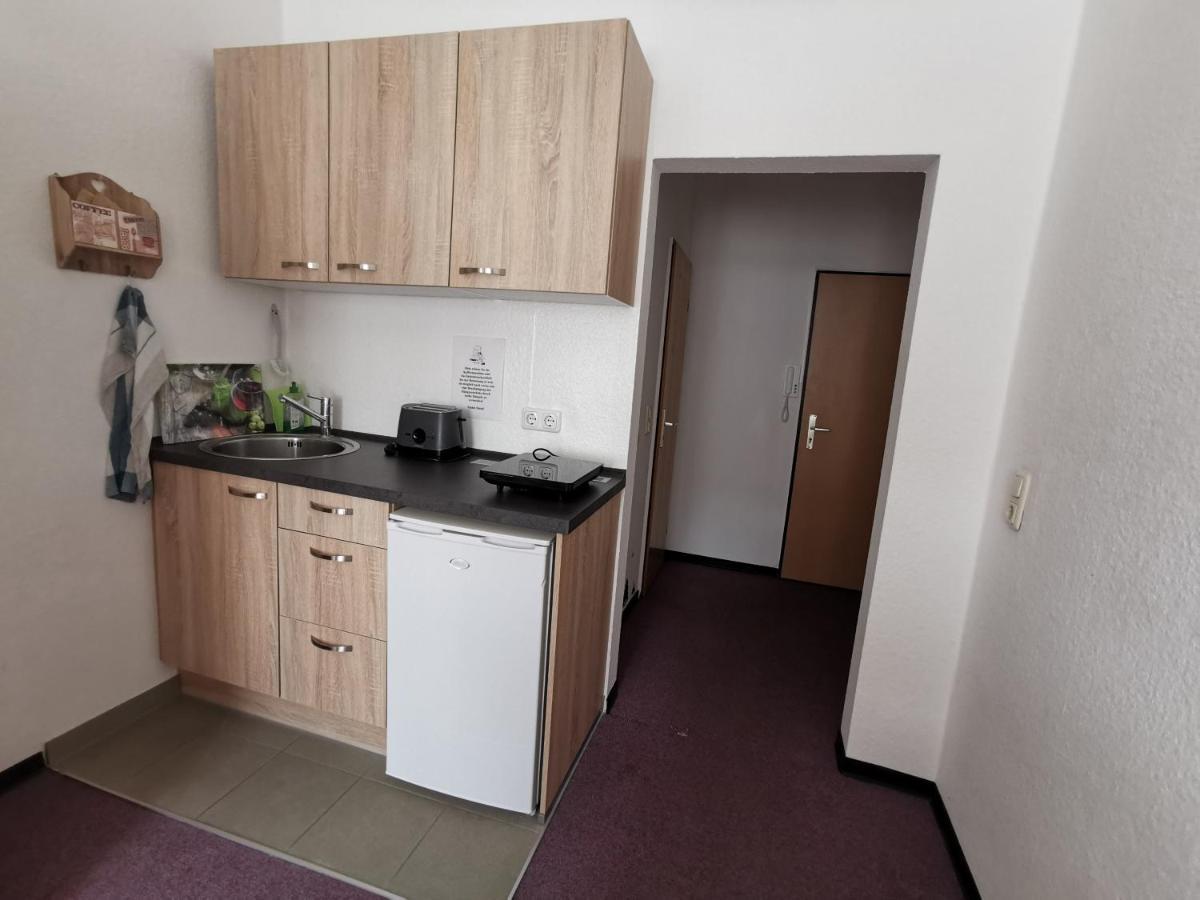 Hotel-Pension Zum Hirsch Hattersheim am Main المظهر الخارجي الصورة