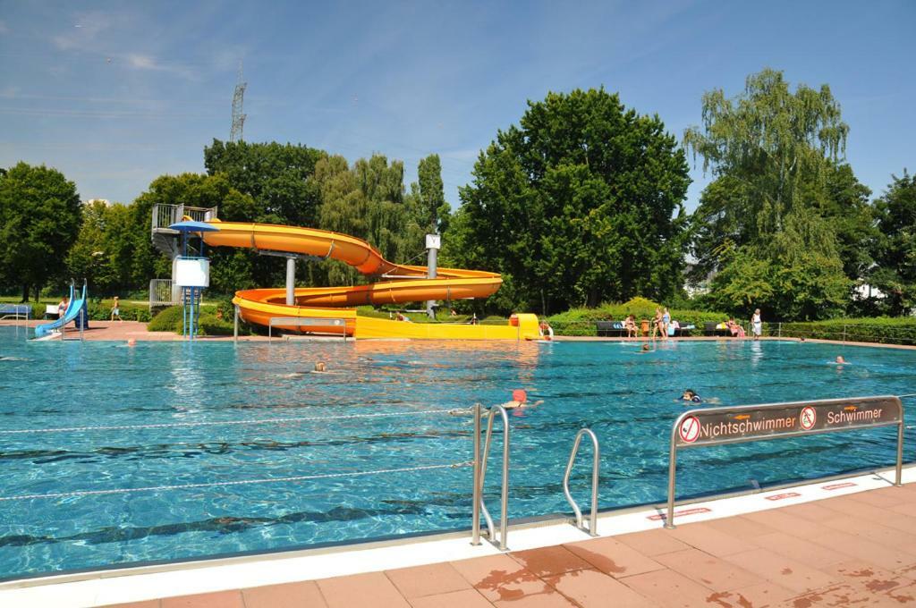 Hotel-Pension Zum Hirsch Hattersheim am Main المظهر الخارجي الصورة